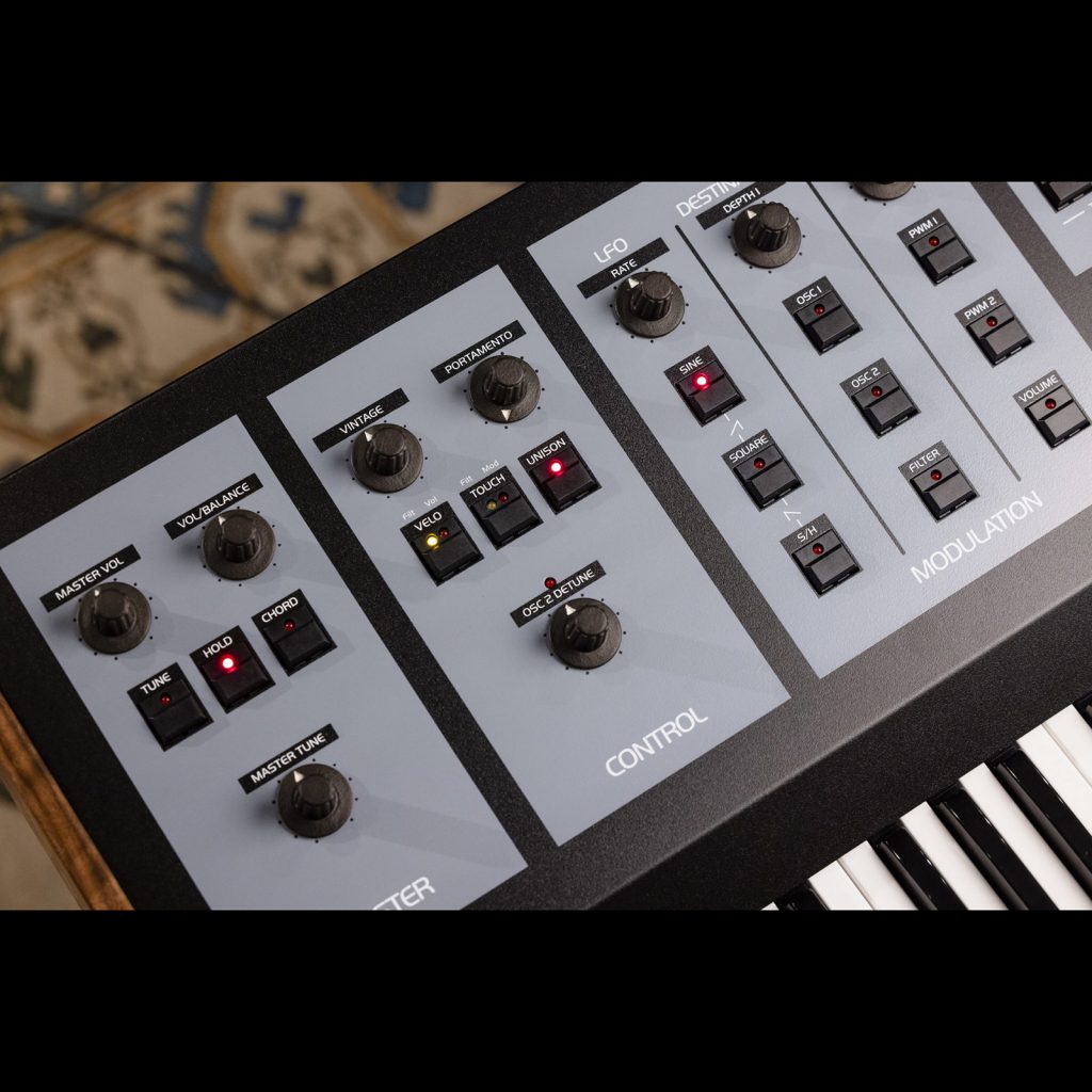 Oberheim OB-X8 8-Voice Polyphonic Analog Synthesizer - AWAVE