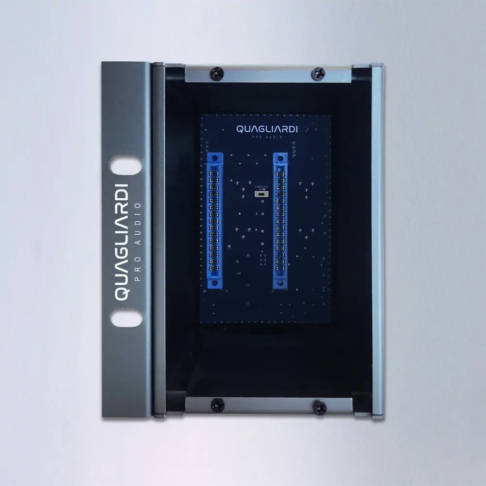 Quagliardi_POWERGRID-2_Q2500_–_2-Slot_Chassis_for_500_Series_1