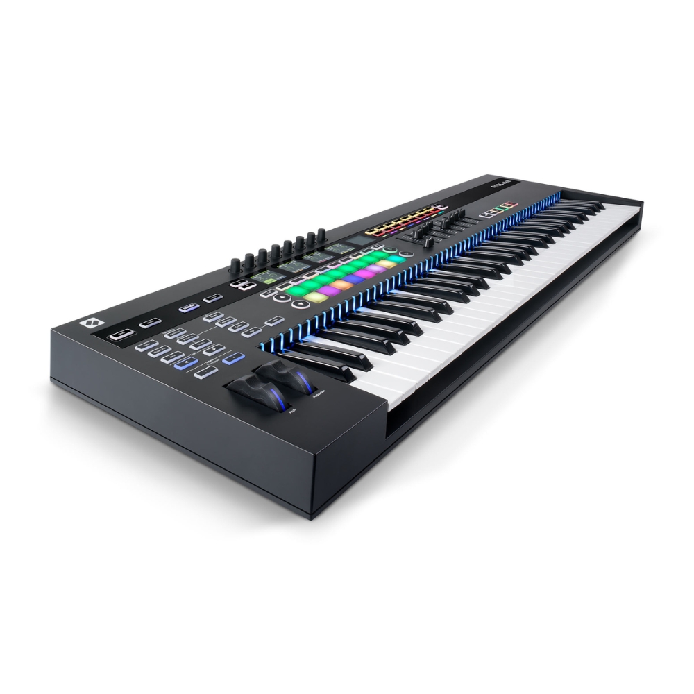 Novation_61SL_Mk3_-_61-Key_MIDI_Controller_Keyboard_with_16_Velocity-Sensitive_Pads_and_8-Track_Sequencer_2