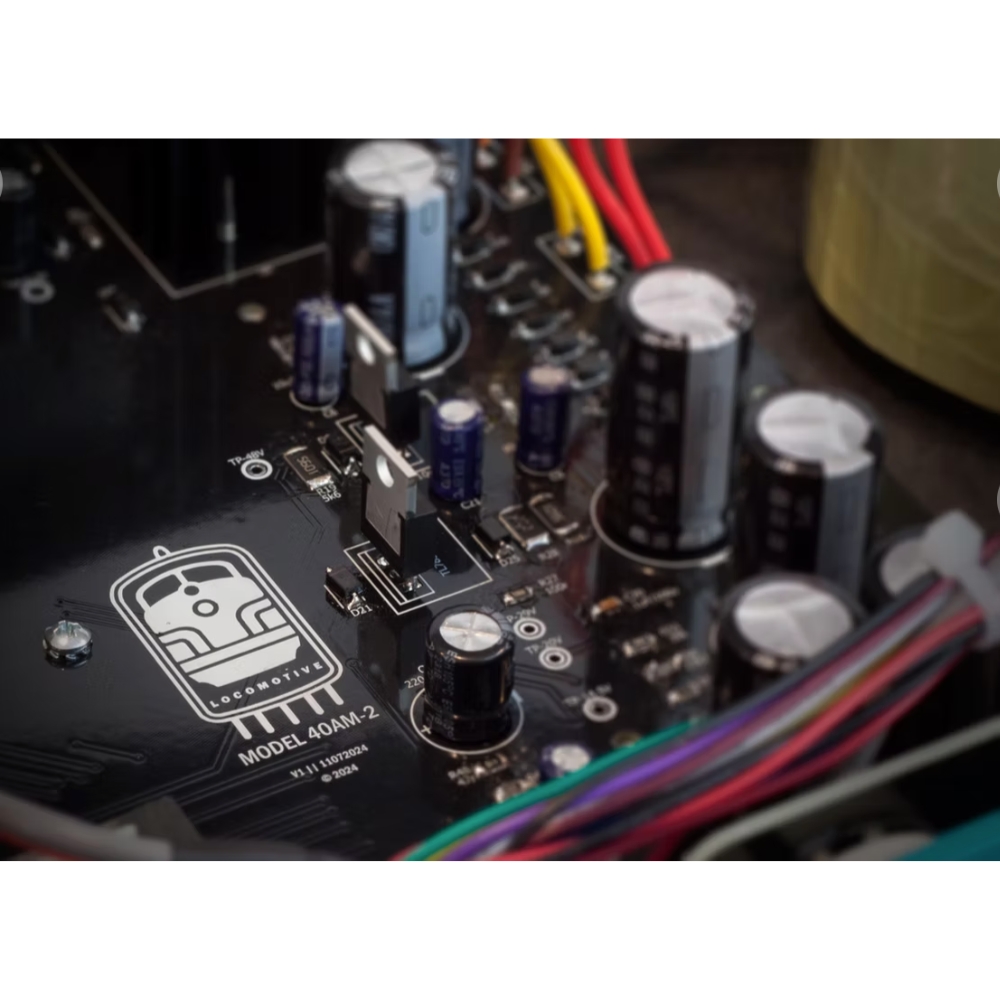 Locomotive_Audio_MODEL_40AM-2_-_2-Channel_Stereo_Octal_Tube_Preamp_4