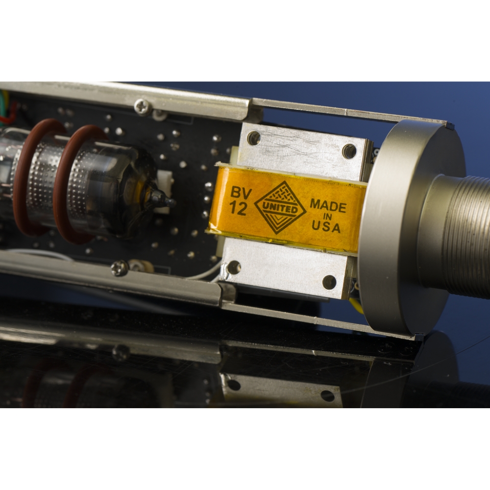 United_Studio_Technologies_UT_Tube67_-_Large_Diaphragm_Tube_Condenser_Microphone_9