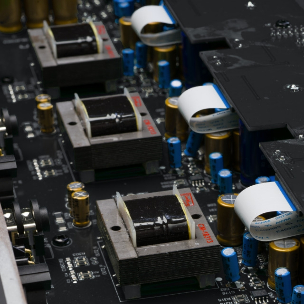 Black_Lion_Audio_Auteur_Quad2_–_Versatile_4-Channel_Mic-Line-DI_Preamp_with_Cinemag_Transformers_6