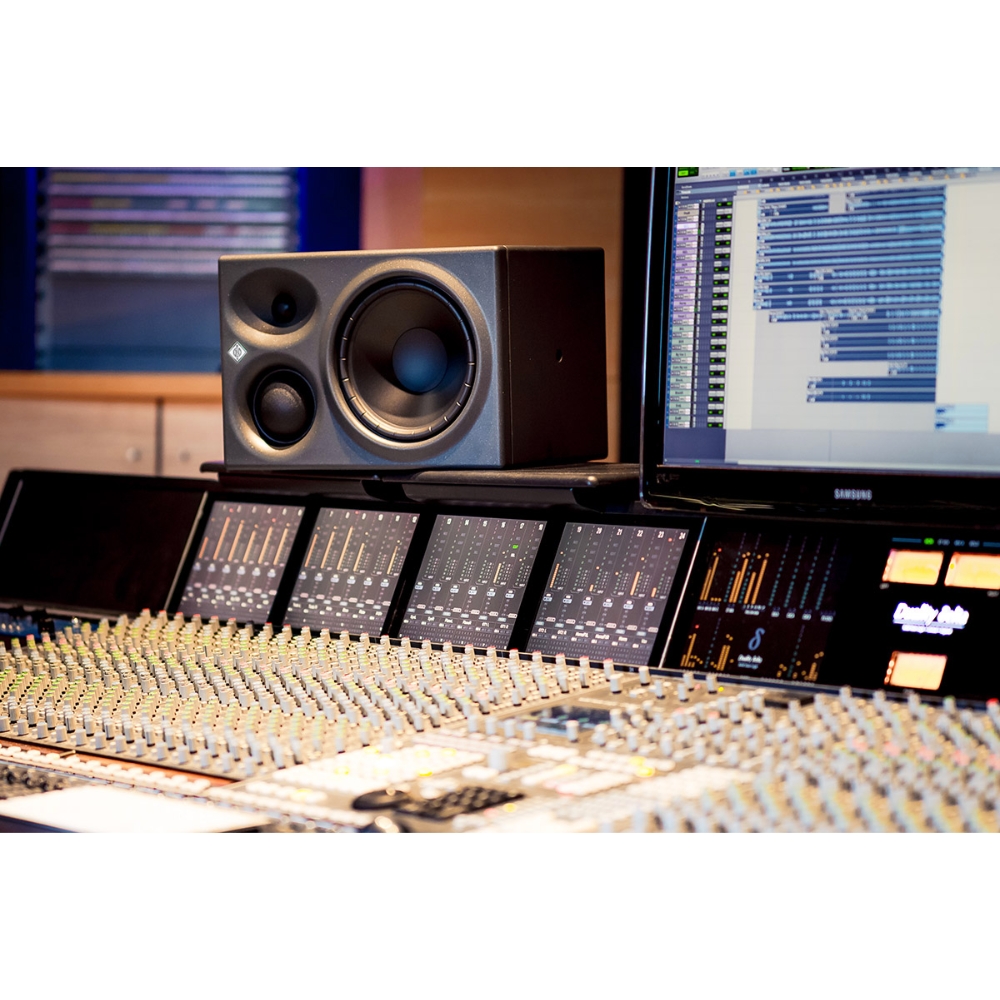 Neumann_KH_310_A_L_G_CCC_-_Three-Way_Nearfield_Monitor_LEFT_-_3_Lifestyle_-_In_The_Studio