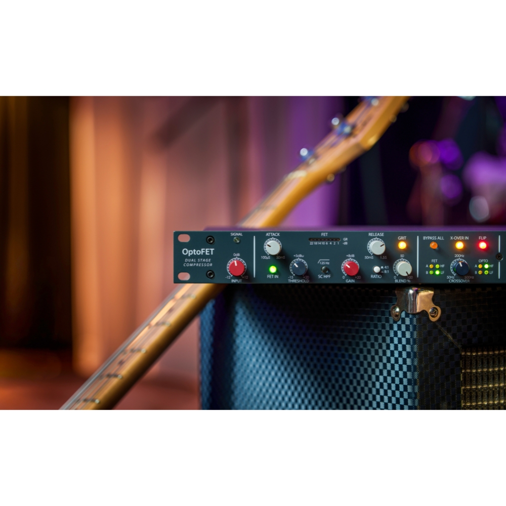 Rupert_Neve_Designs_OptoFET_-_Dual_Stage_Analog_Compressor_-_10_-_Lifestyle_3_-_Bass_3
