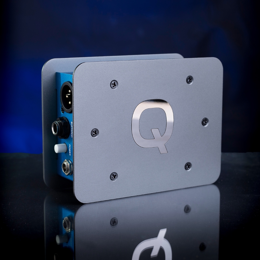 Quagliardi_ColorBox_Active_DI_-_All-Discrete_Active_DI_Box_-_5_On_Its_Spine_Front_Angle