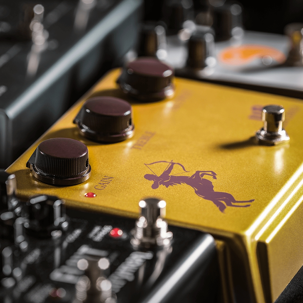 Warm_Audio_Centavo_-_Professional_Overdrive_Pedal_Gold_-_5_Lifestyle_2