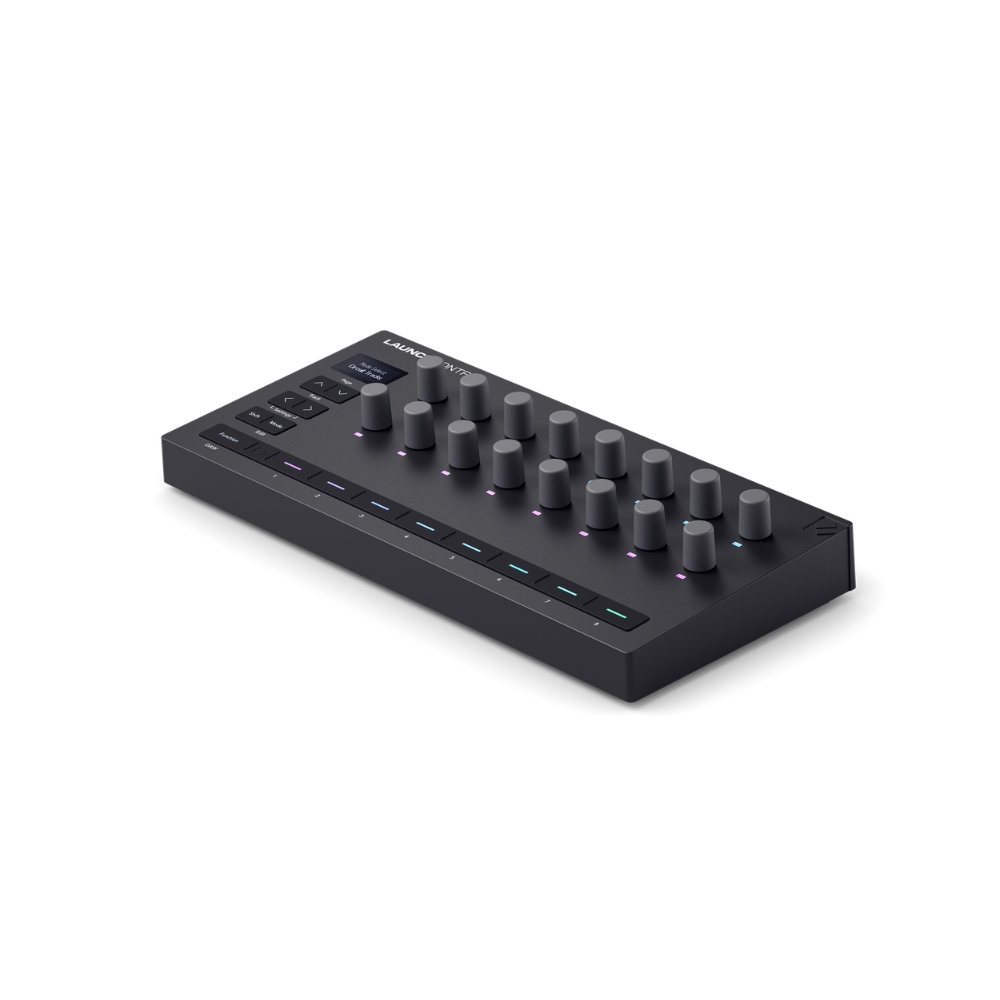 Novation_Launch_Control_3_-_Compact_MIDI_Control_Surface_for_Studio_and_Stage_-_5_Top_Front_Left_Angle