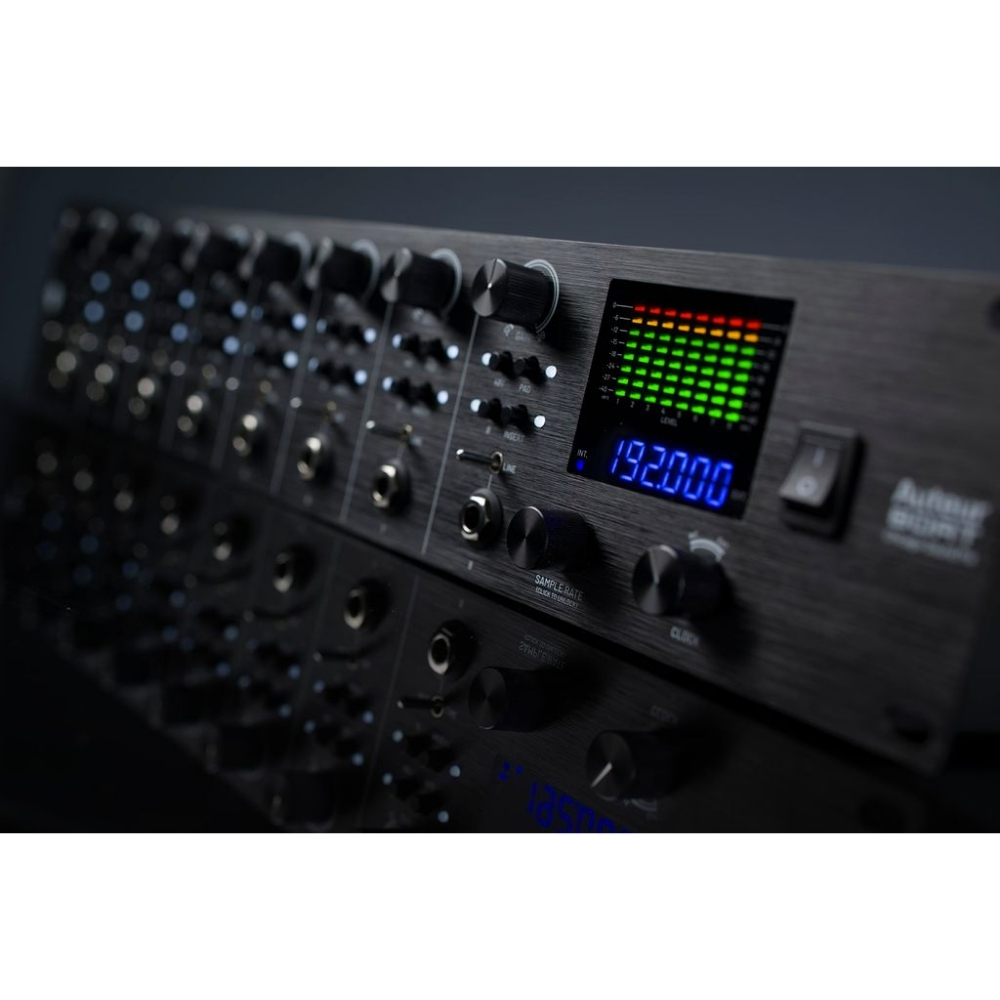 Black_Lion_Audio_Auteur_8DAT_-_8-Channel_Auteur_Mic_Preamp-Word_Clock_with_ADAT_-_9_Lifestyle_2