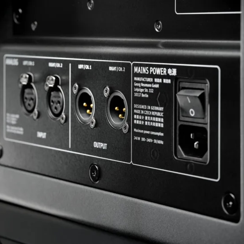 Neumann_KH_810_II_AES67_-_Subwoofer_with_DSP_and_AES67_Support_-_7_Rear_Right_Side_Bottom_Zoomed_Details