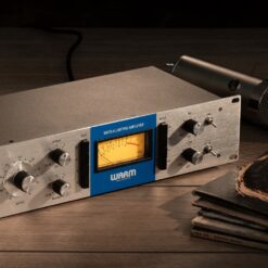 Warm_Audio_WA76-A_-_Single-Channel_Vintage-Voiced_Discreet_FET_Compressor_Blue_Stripe_-_4_Lifestyle_1