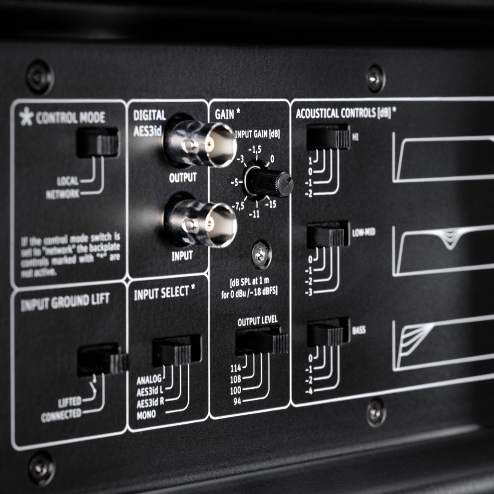 Neumann_KH_350_-_Three-Way_DSP-Powered_Midfield_Monitor_SINGLE_-_8_Rear_Top_Middle_Close-Up